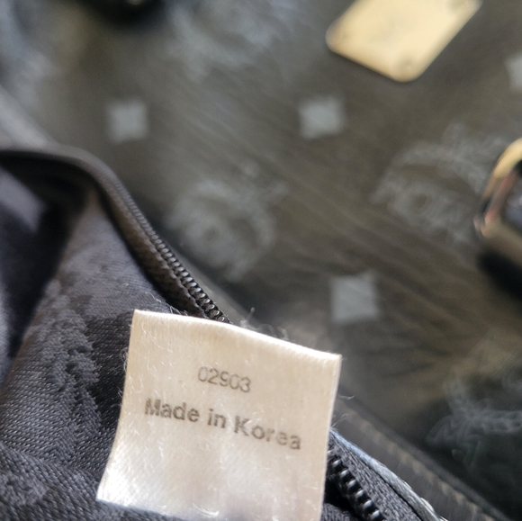 MCM Visetos Boston Black Leather Purse Handbag with Dust Bag & Hang Tag LIKE NEW - Picture 11 of 11